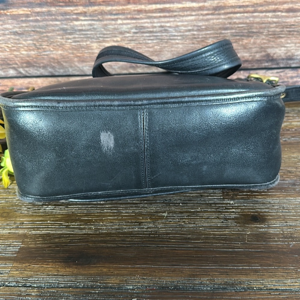 Vintage COACH 9951 Patricia’s Legacy Black Leather Front Flap Crossbody Bag - Picture 6 of 10